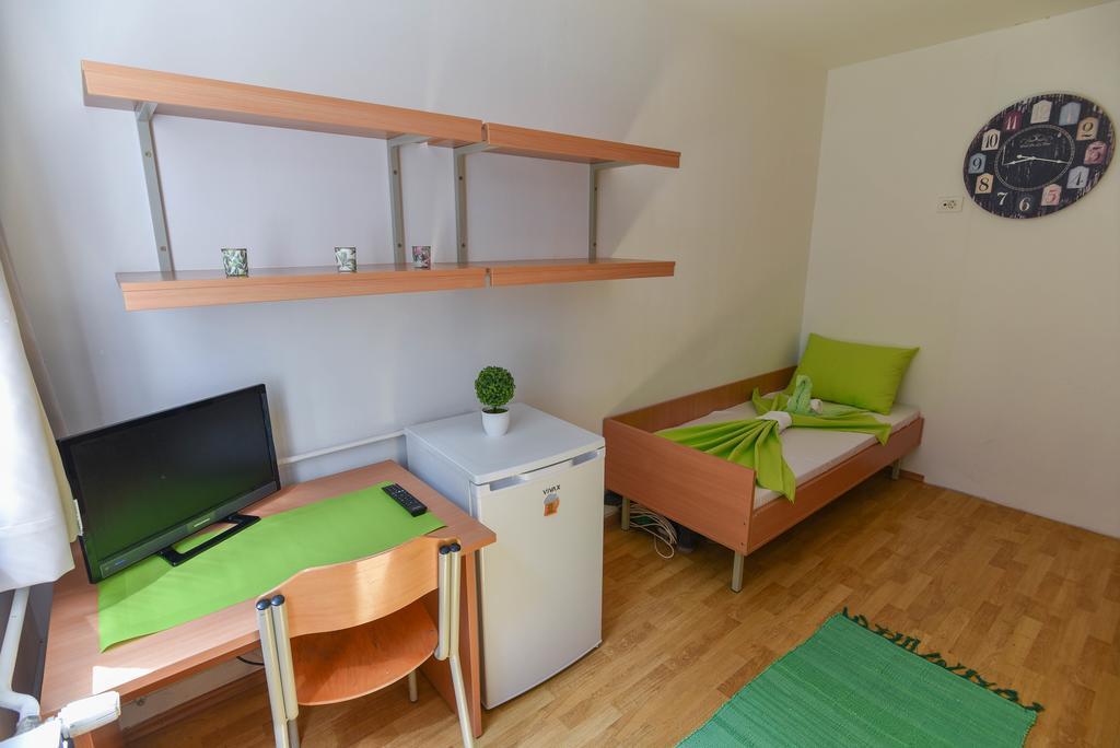 Hostel Studentski Centar Mostar Esterno foto