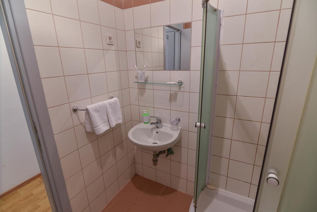 Hostel Studentski Centar Mostar Esterno foto